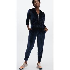 Fabletics deep navy blue Luxe Velour Jogger, pockets, size large